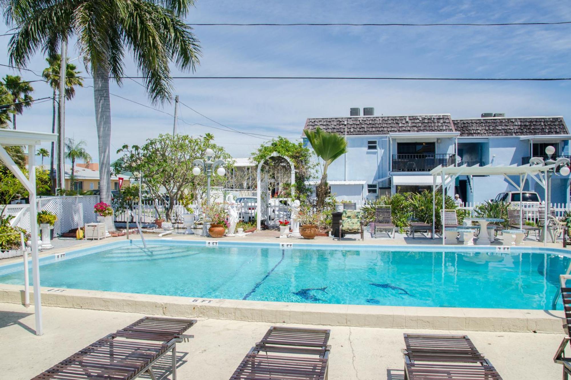 Twins Inn & Apartments St. Pete Beach Rom bilde